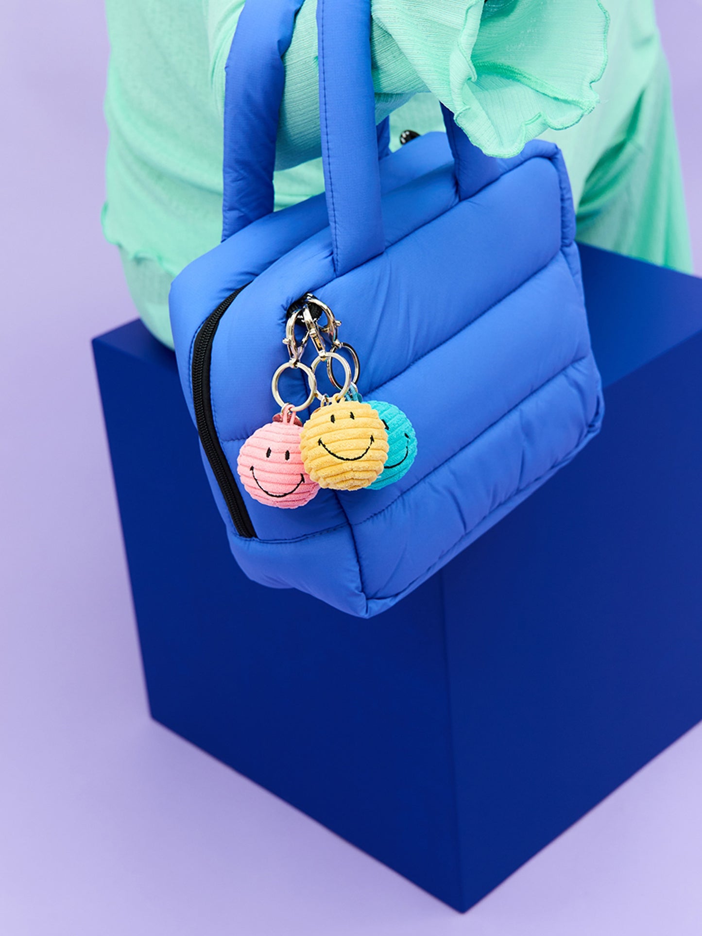 Portachiavi Smile verde acqua per bambini,Bon Ton Toys,SMILEY KEYCHAIN ECO COURDUROY TEAL