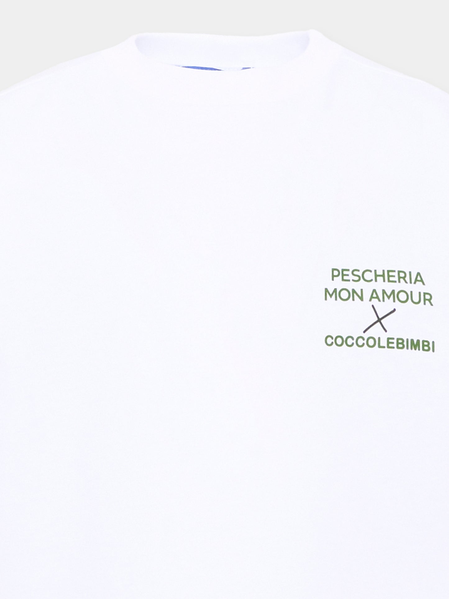 T-shirt a manica corta bianca per bambini con frase sul retro,Pescheria Mon Amour X Coccolebimbi,PMAK TS007 WHT