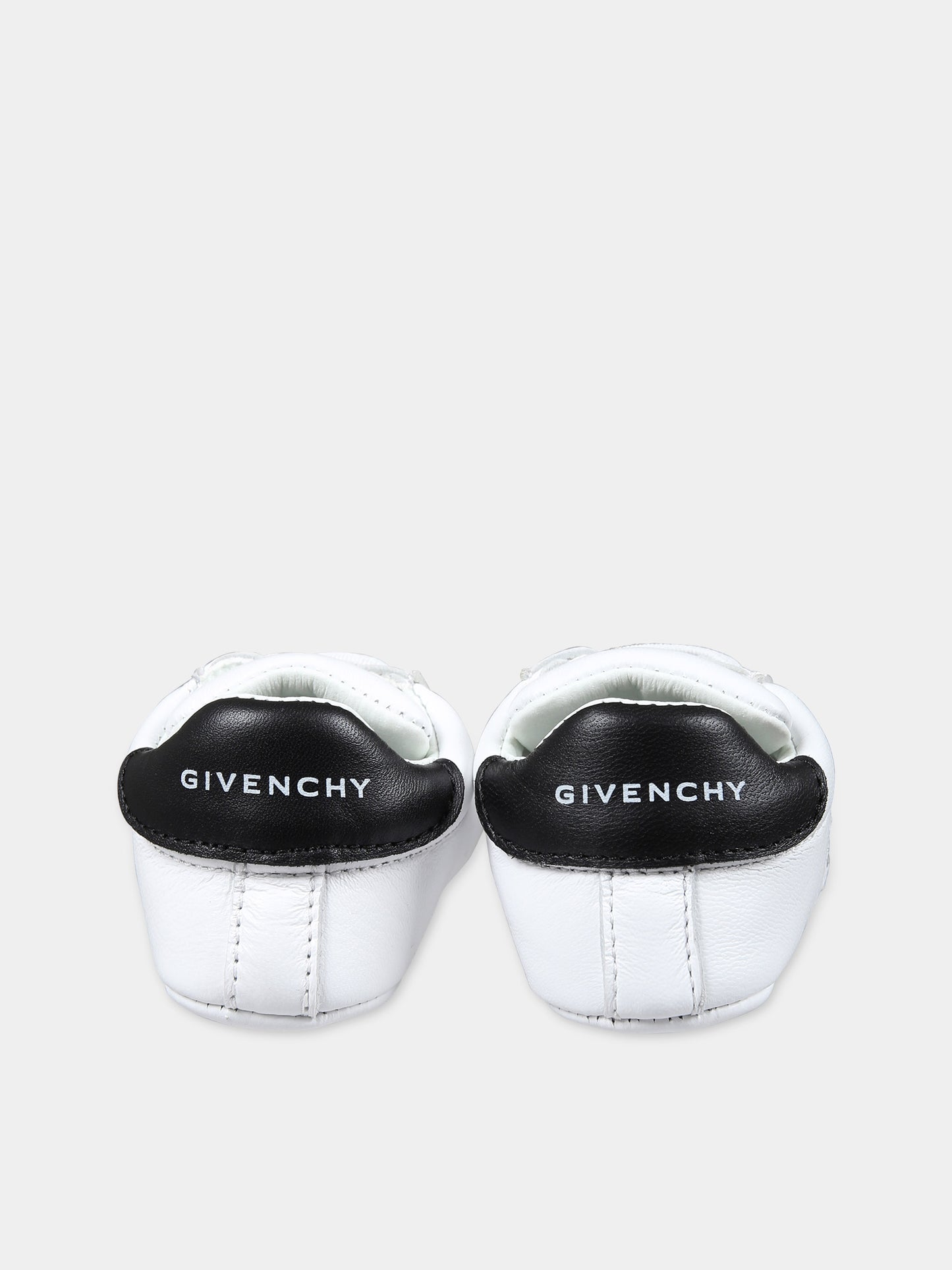Sneakers basse bianche da culla per neonati con logo,Givenchy Kids,H30225 10P