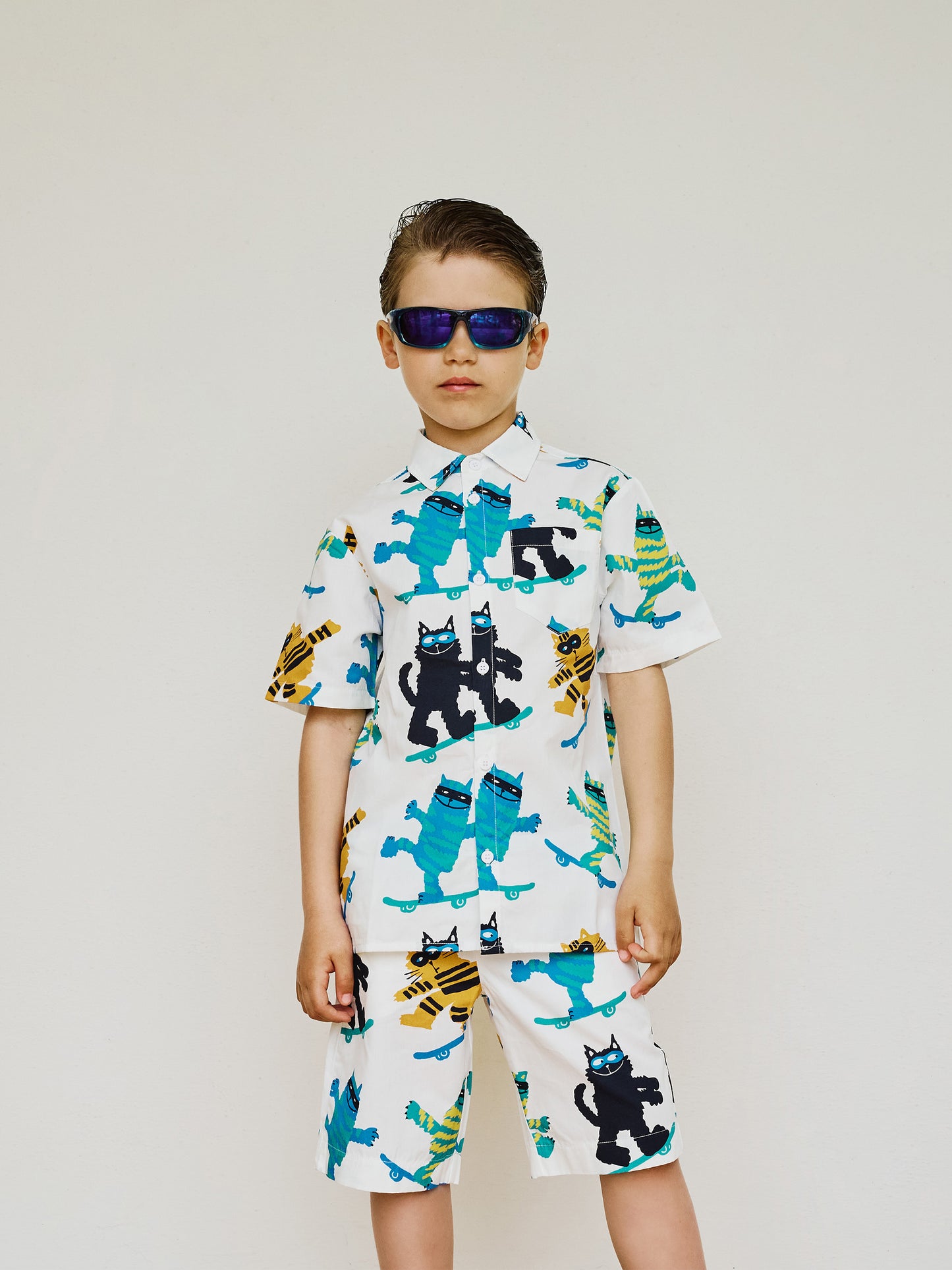 White shorts for boy with cats