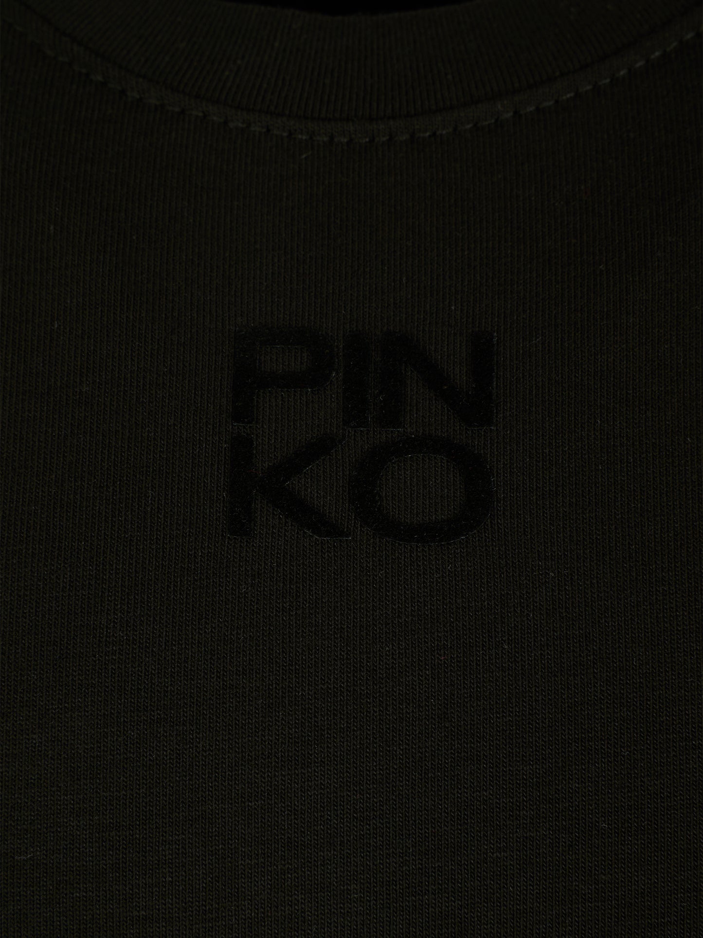 Black crop t-shirt for girl with logo