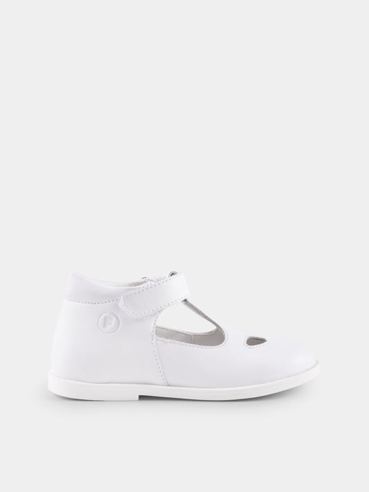 White shoes for babykids and kids