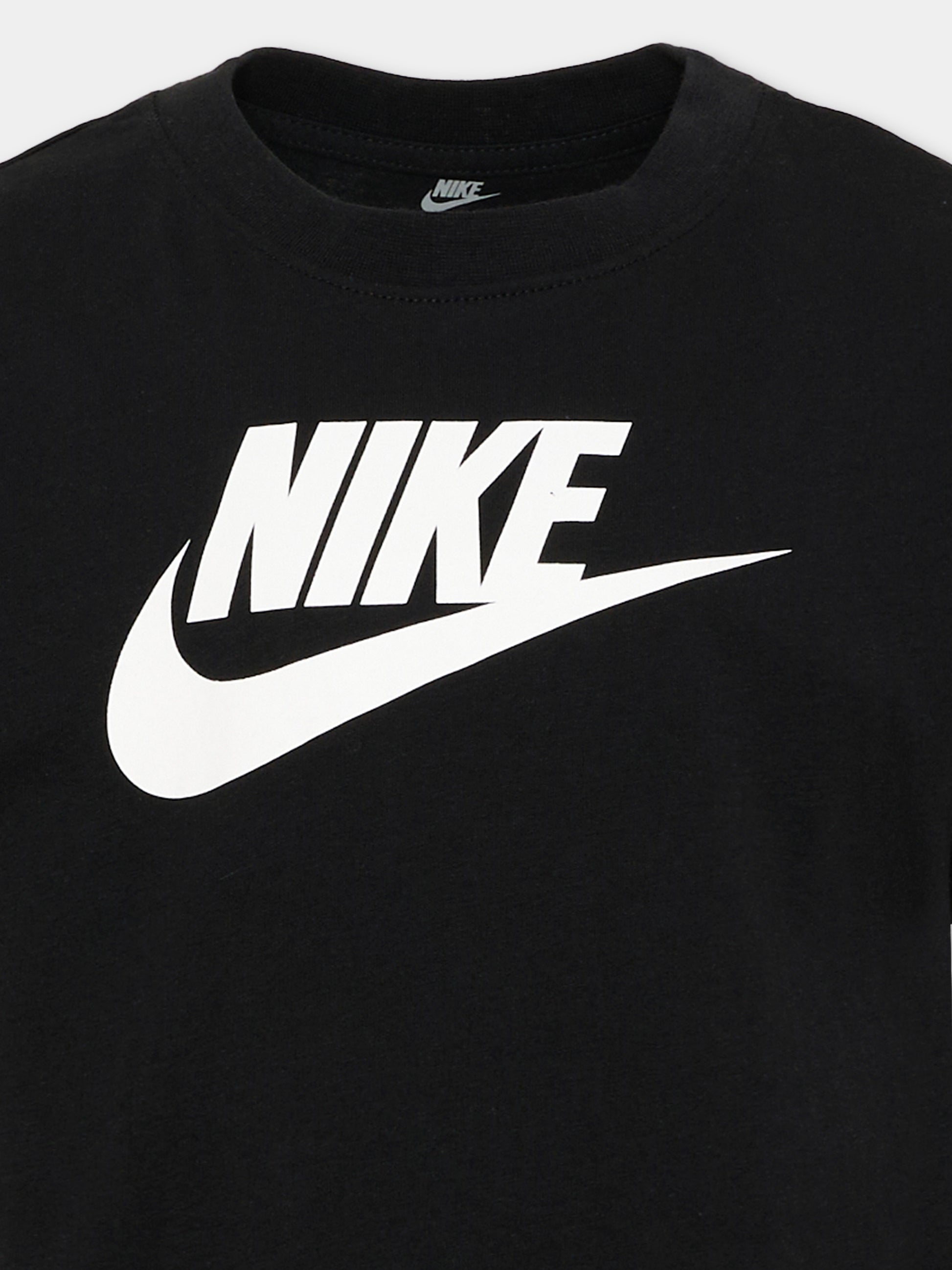 T-Shirt nera per bambina con logo,Nike,36L160 023