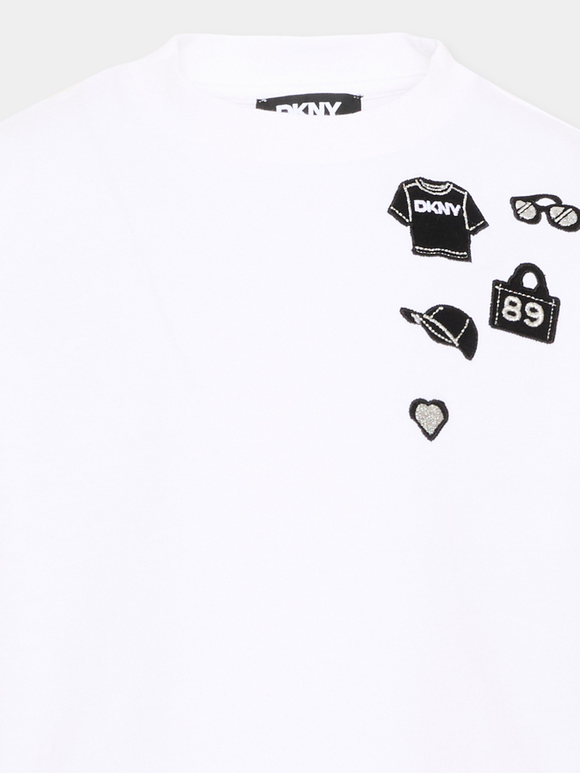 T-Shirt bianca per bambina con logo,Dkny,D62590 10P